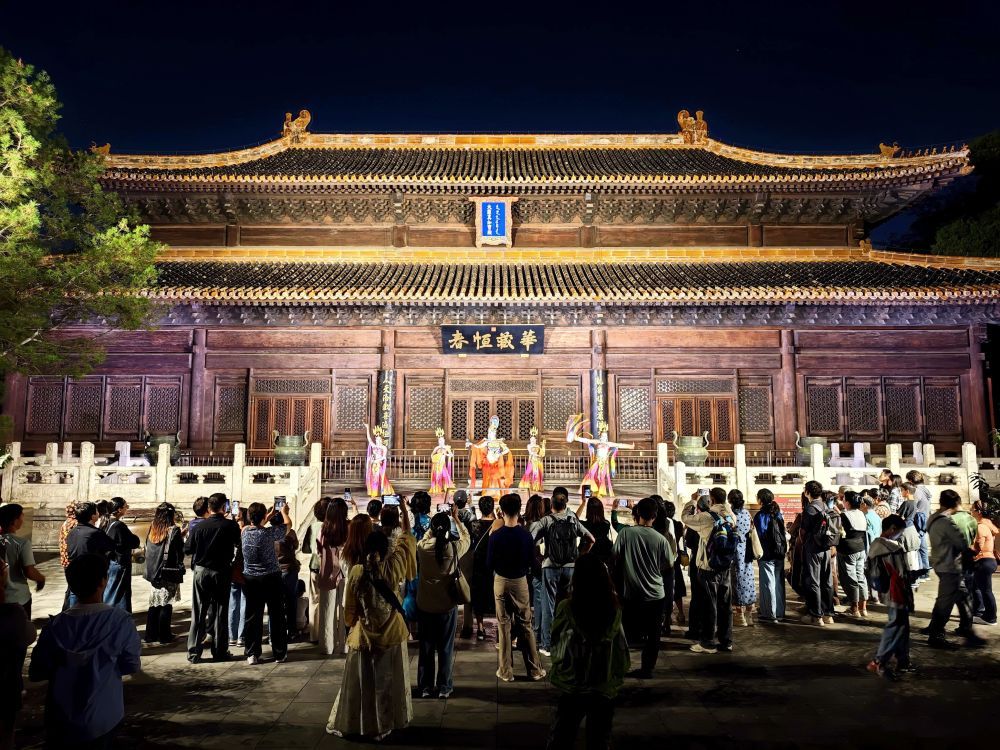 ！“人文”与“经济”辉映共生pg电子免费模拟器双节相遇(图2)