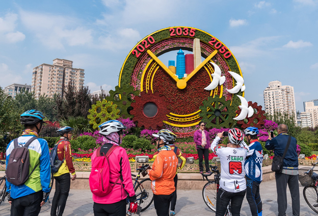 带你揭秘广场花坛的故事pg电子模拟器免费版(图3) 带你揭秘广场花坛的故事pg电子模拟器免费版(图3)