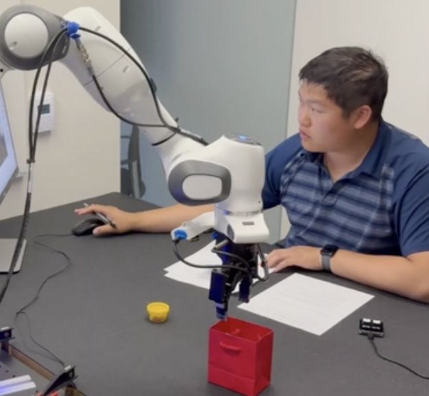 :留给人类能干的活只剩5年了!pg电子中国UC伯克利大牛预警(图2) :留给人类能干的活只剩5年了!pg电子中国UC伯克利大牛预警(图2)